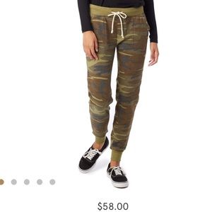 Camo jogger sweatpants